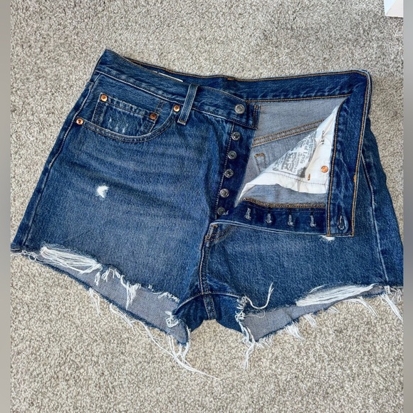 501 Levi's Women's Blue High Rise Button Fly Denim Shorts - Picture 3 of 7